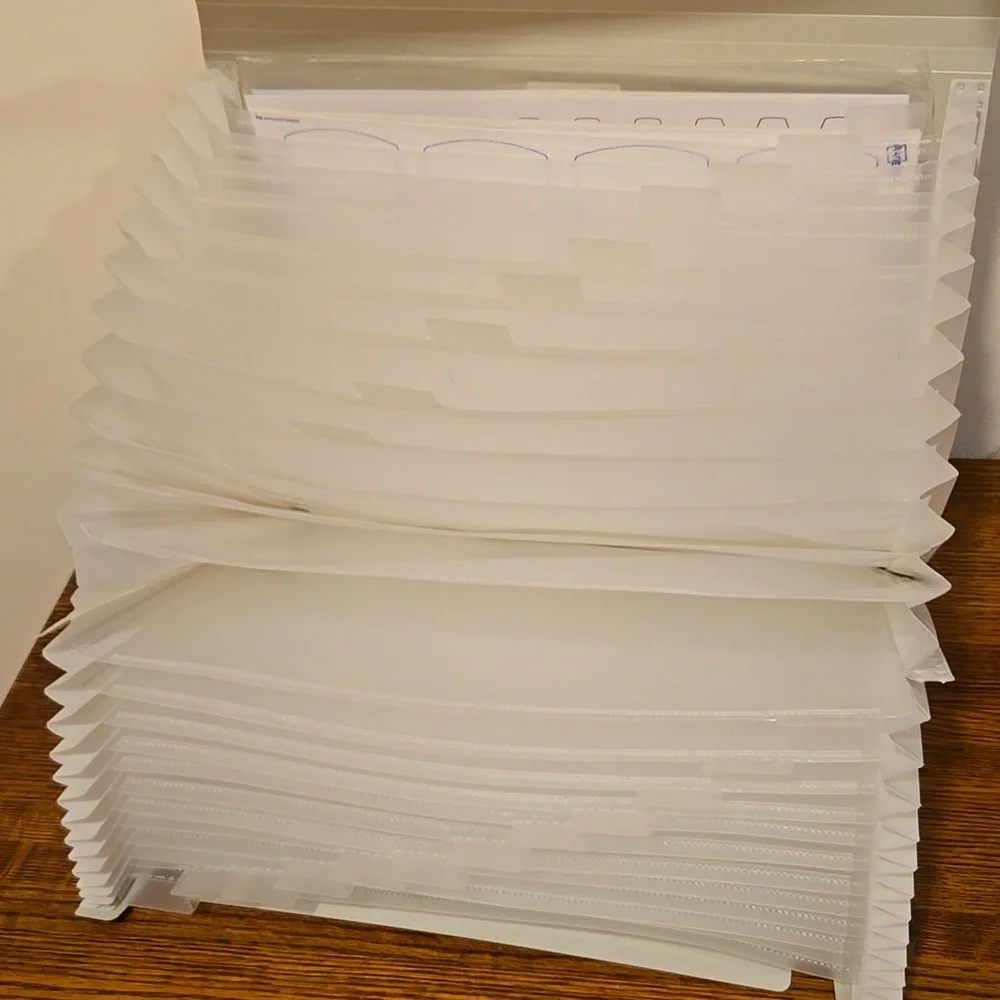 UP&UP (Target) Plastic 24-Pocket Expandable File Folder